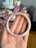 Peaches & cream carnelian bangle